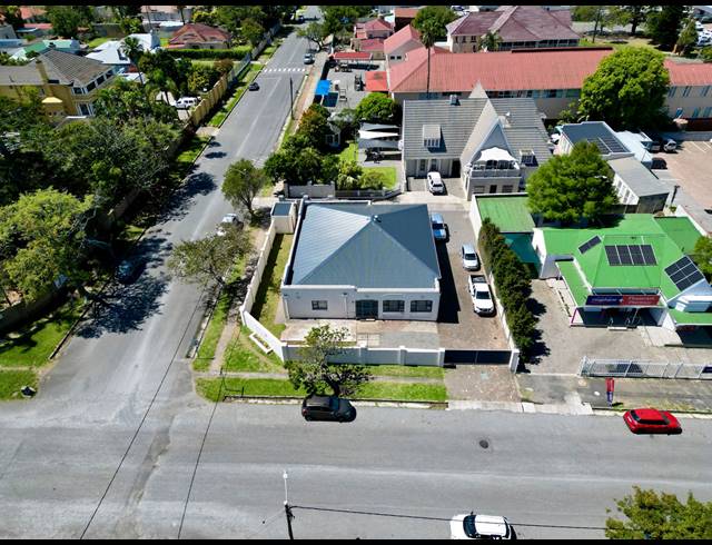 686M² BUSINESS CENTRE FOR SALE IN SOUTHERNWOOD